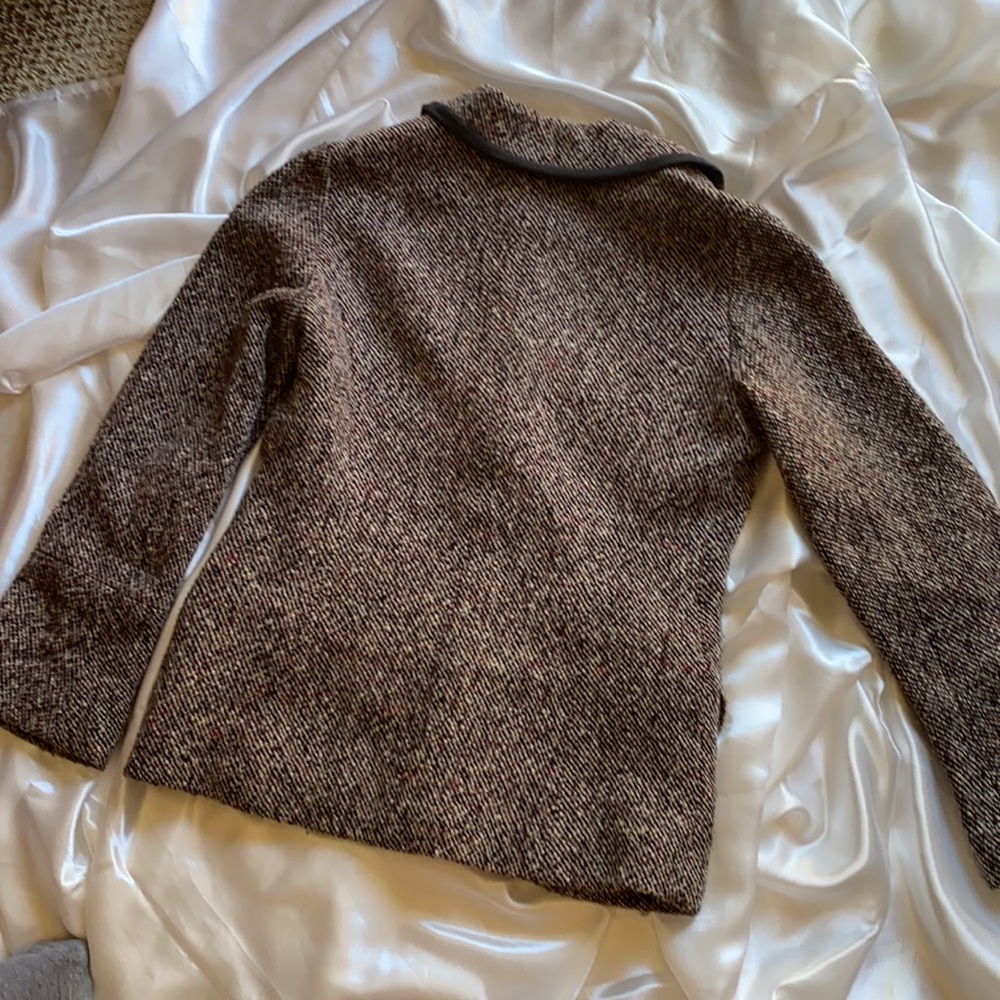 Fuzzy button up jacket - Picture 2 of 2